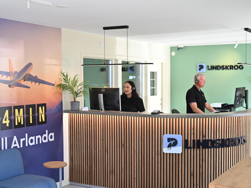 Lindskrog parkering - receptionen.